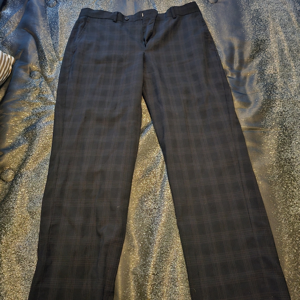 Pronto Uomo pants. Size 34 (feels like 32). Length 32. Black with grey patterns